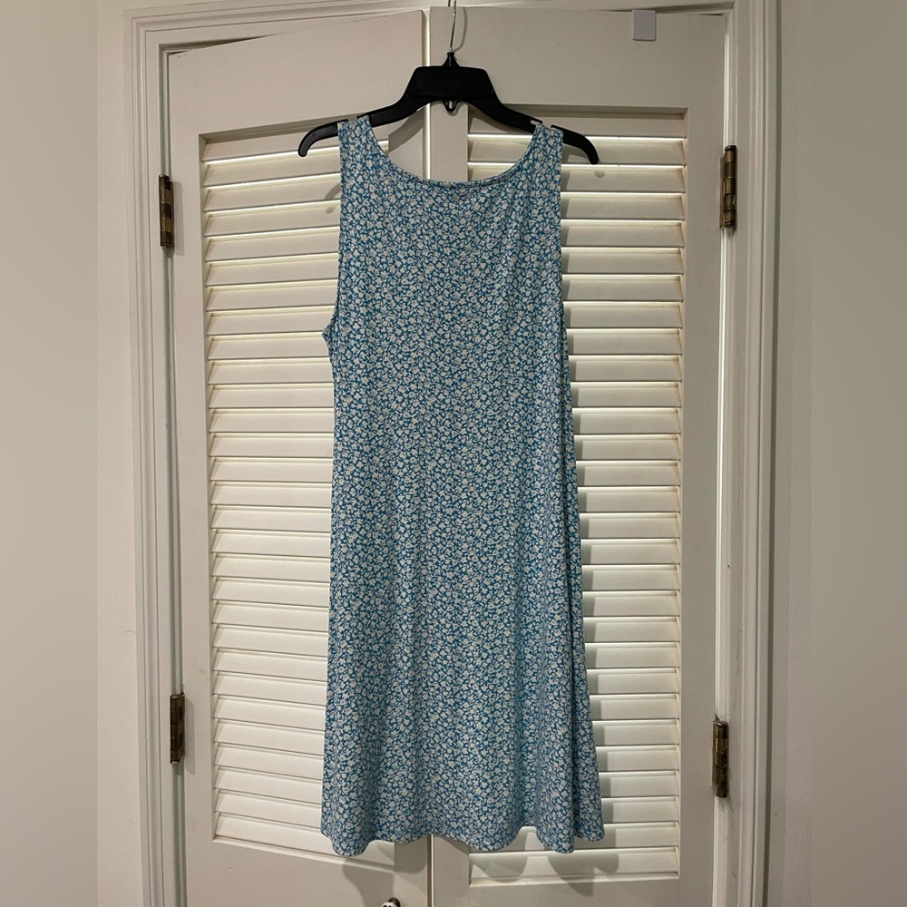 Old Navy sleeveless mini swing dress